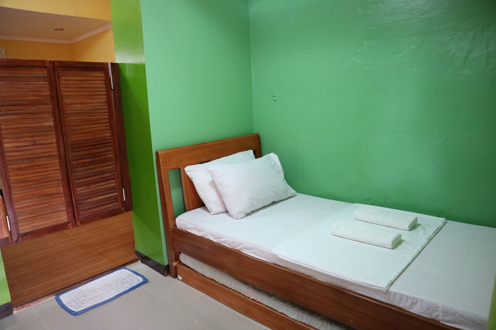 Dubay Panglao Beachfront Resort Libaong Exteriör bild