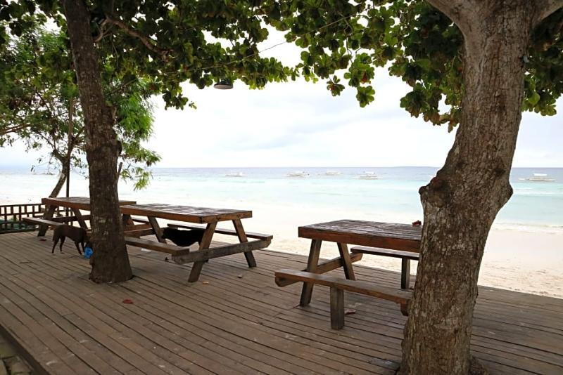 Dubay Panglao Beachfront Resort Libaong Exteriör bild